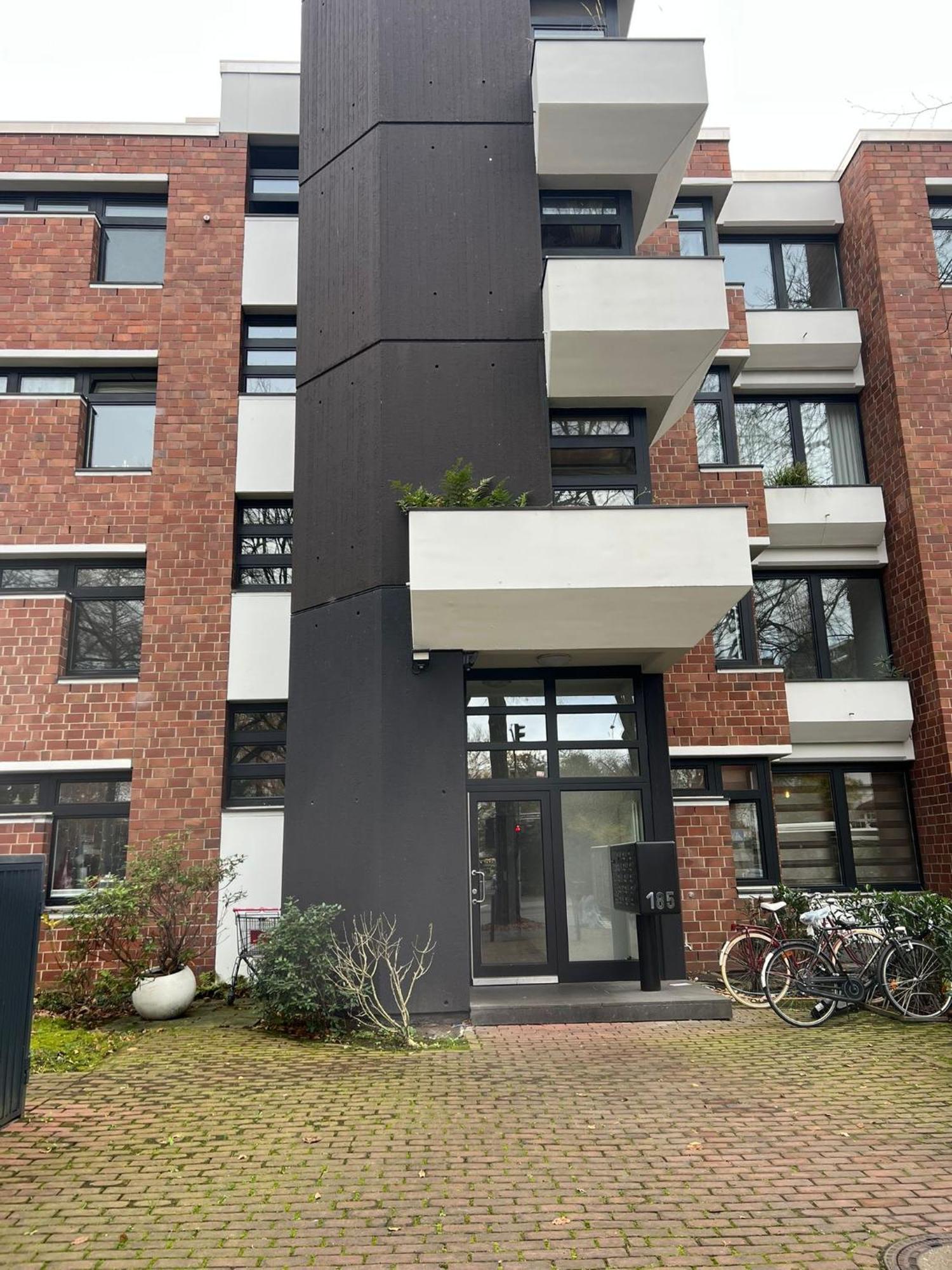 Charmante Im Untergeschoss Homestay *