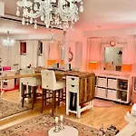 Charmante Suite im Untergeschoss